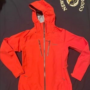 Patagonia paintbrush red size medium waterproof ski shell.